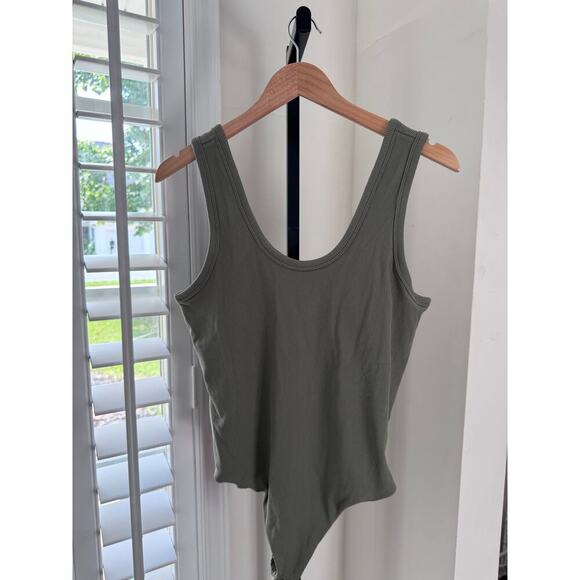 Nuuds Ribbed Scoop Tank Bodysuit Green Extra Large - Picture 2 of 5
